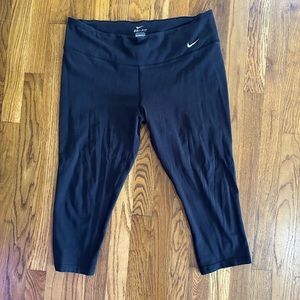 Dri-Fit Nike cropped pant size XL